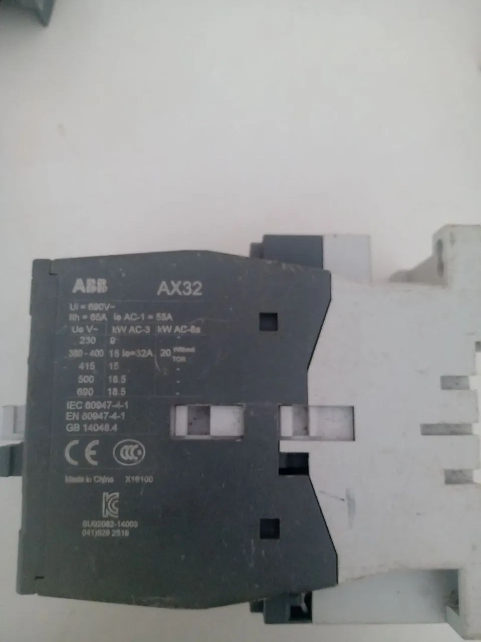 Conjunto de contactora ABB seminovos todas funcionando perfeitamente com 5 bloco auxiliar  - Foto 2