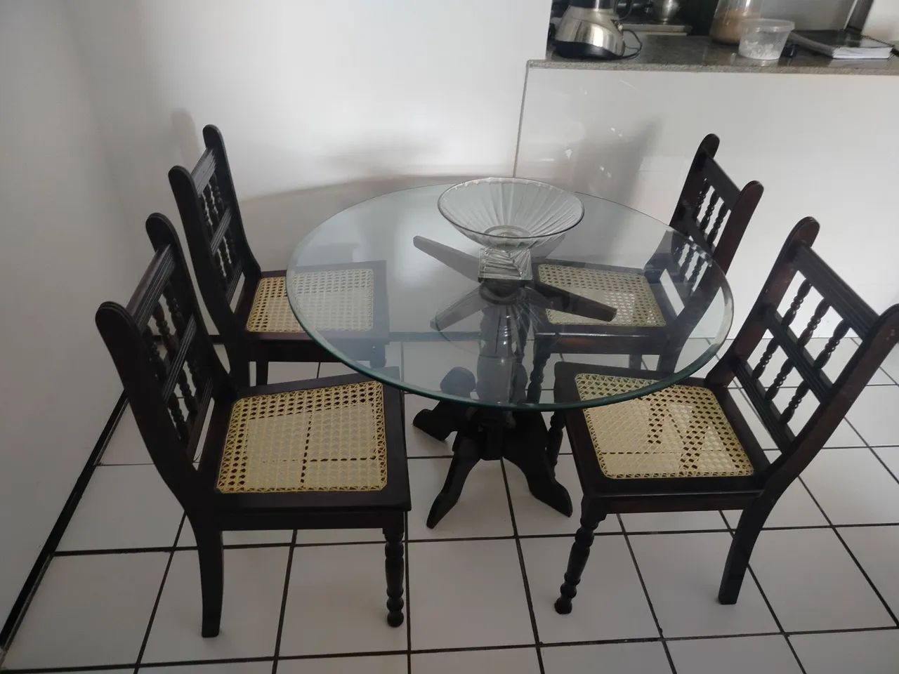 Mesa Retro 4 Cadeiras em Palhinha - Foto 2