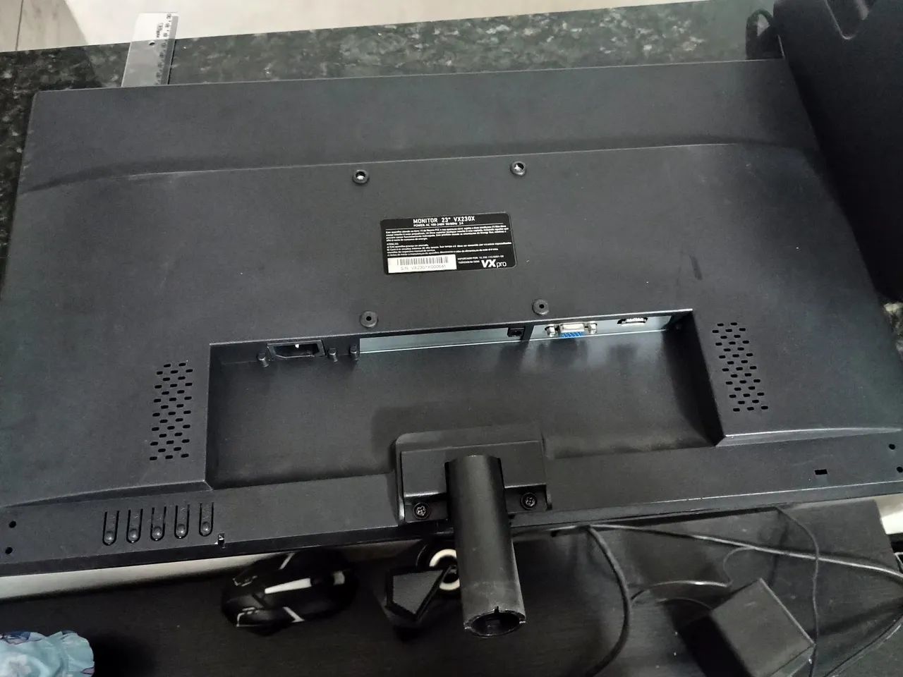 Monitor VX Pro 23? VX230X com tela quebrada - para peças/conserto