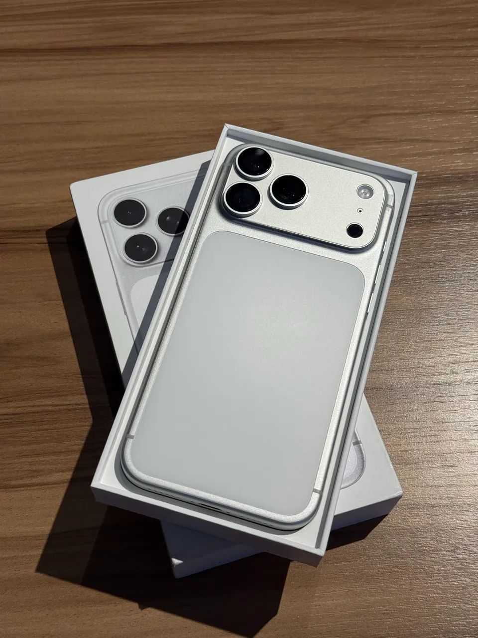 iPhone 17 Pro Max 256gb APENAS 1 MÊS DE USO