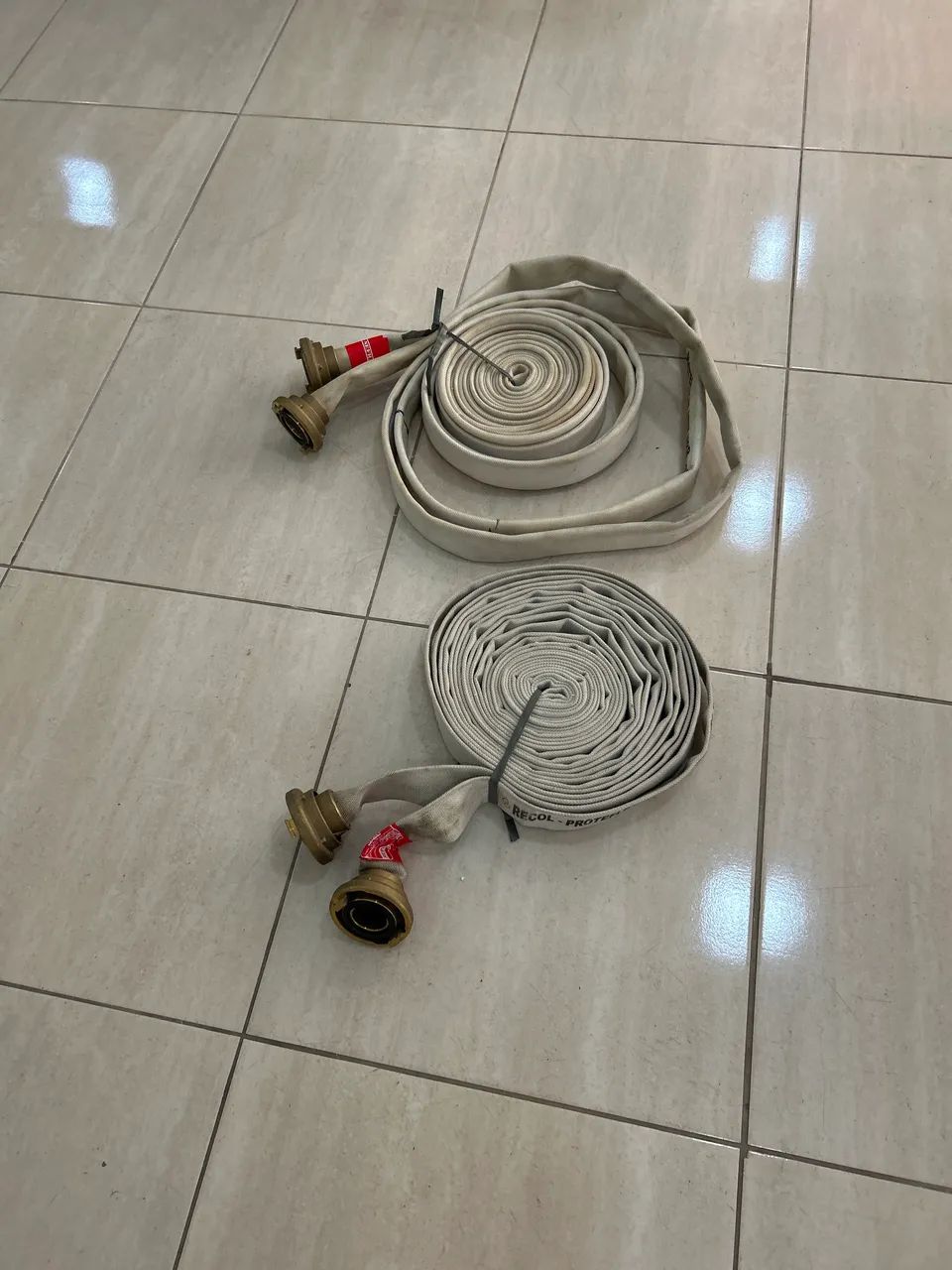 Mangueiras de bombeiros usada