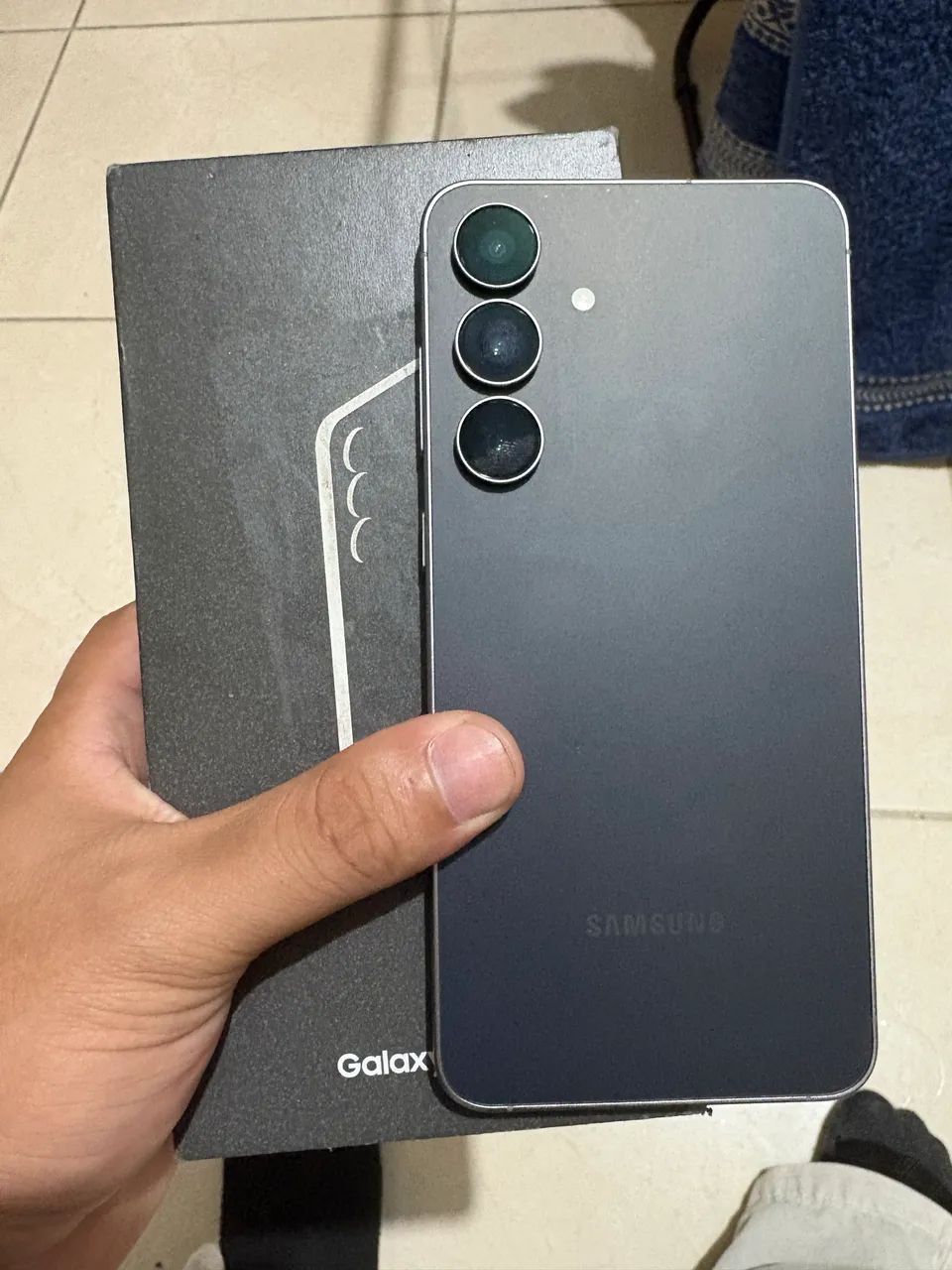 Samsung S25 FE 128gb - Foto 2