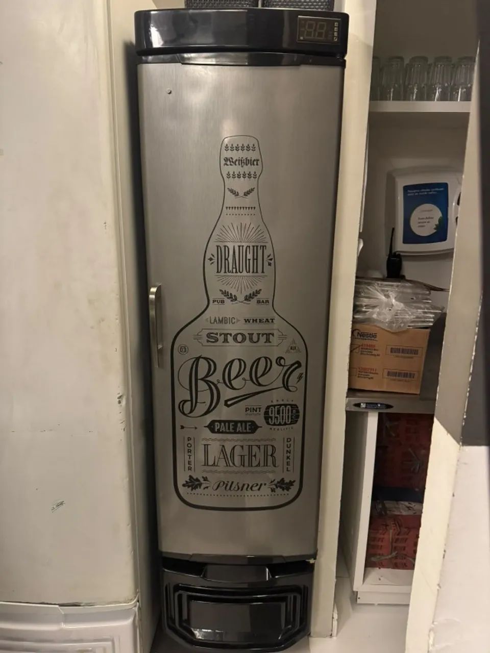 Cervejeira vertical Gelopar 228L