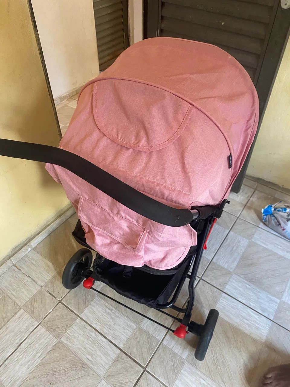 Carrinho e bebê conforto 