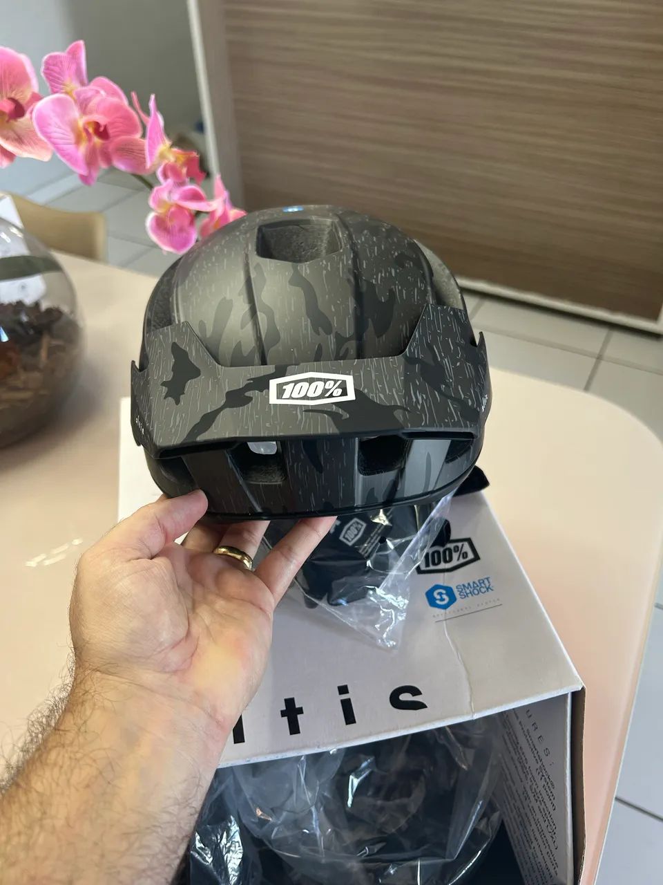 Capacete MTB 100% Altis - Foto 4
