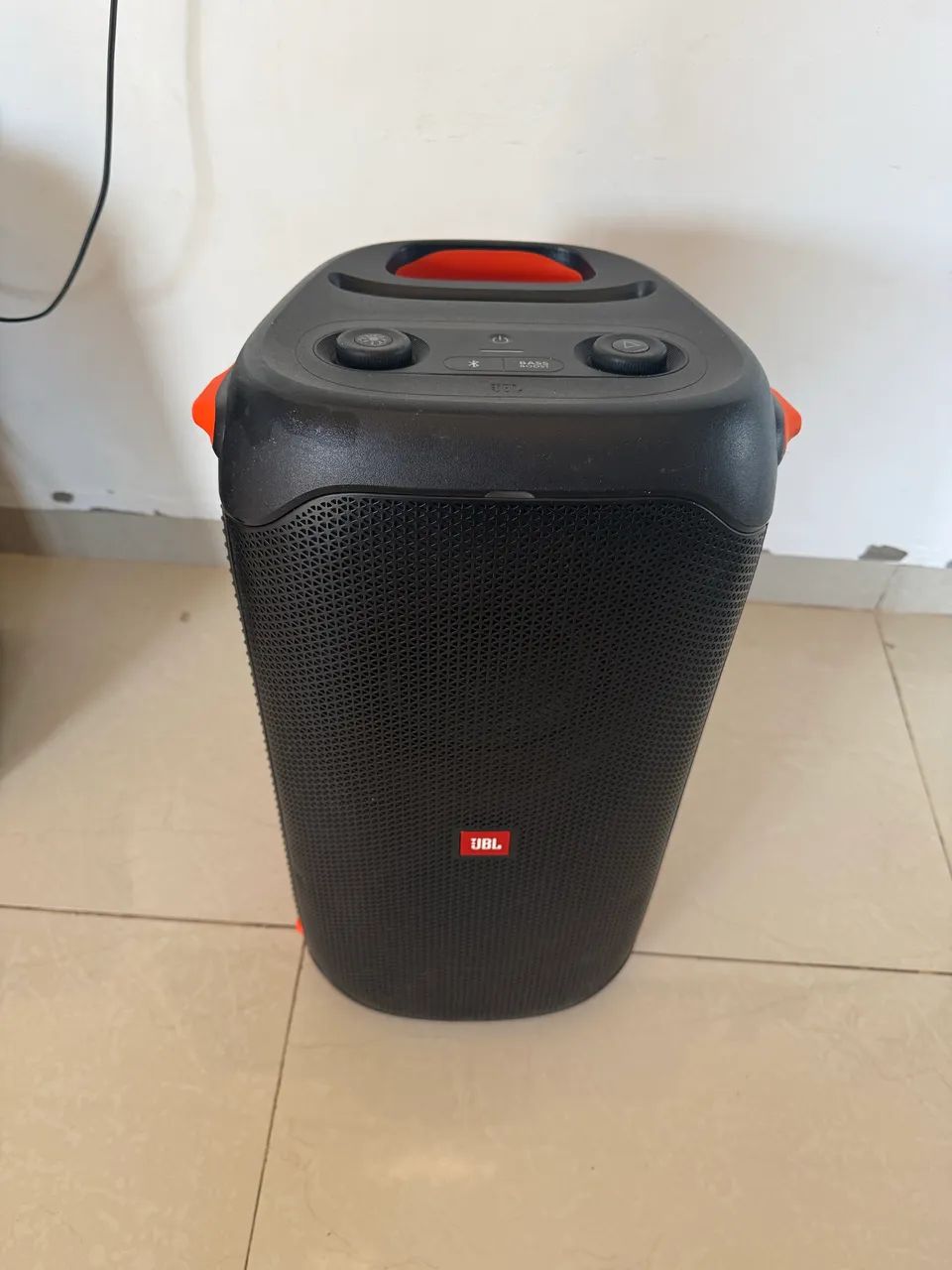 Caixa Jbl partybox 110