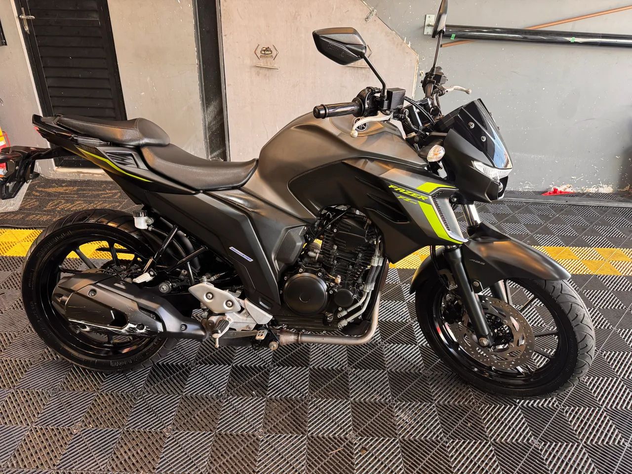 Fazer 250 Seminova 