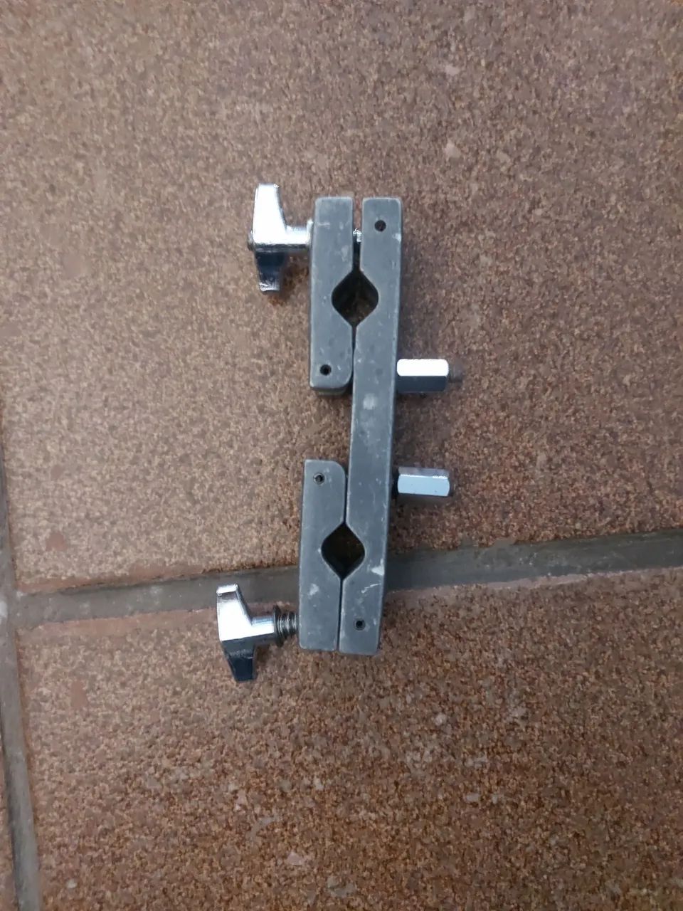 Clamp Tom holder ou extensor de pratos Pearl - Foto 4
