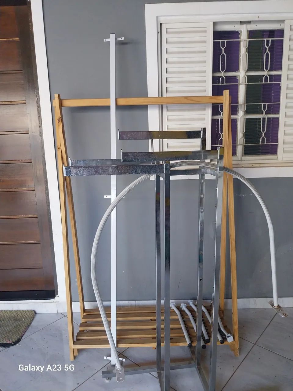 Vendo kit de araras loja / roupas  - Foto 3