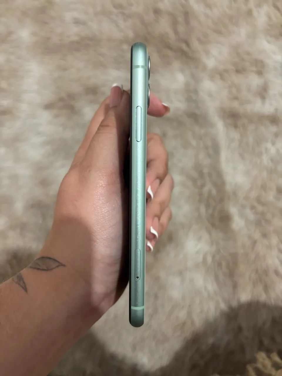 Iphone 11 128GB Verde R$1.150 - Foto 2