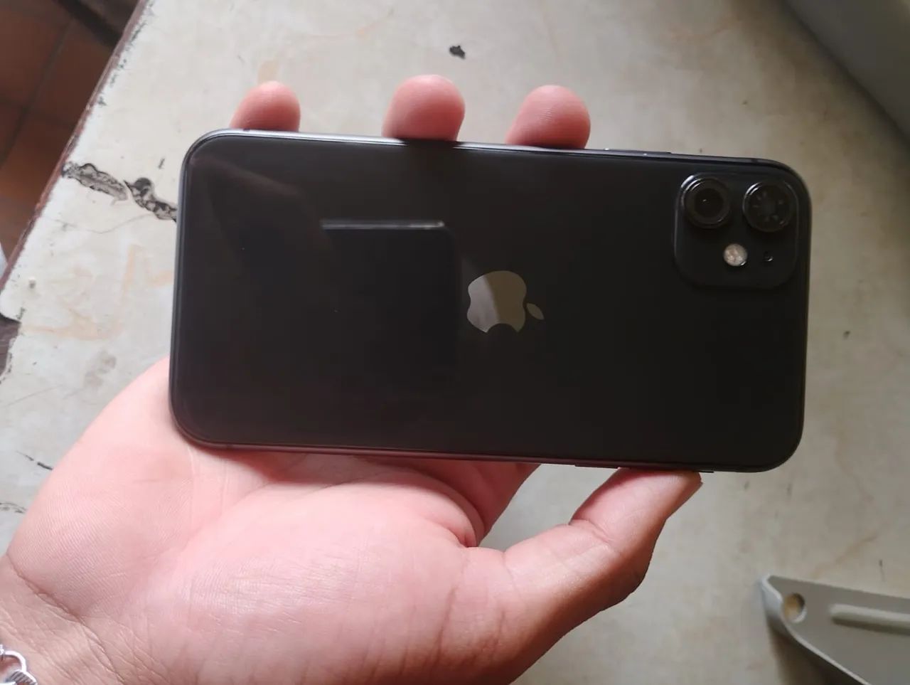 Vendo iPhone 11 usado  - Foto 2