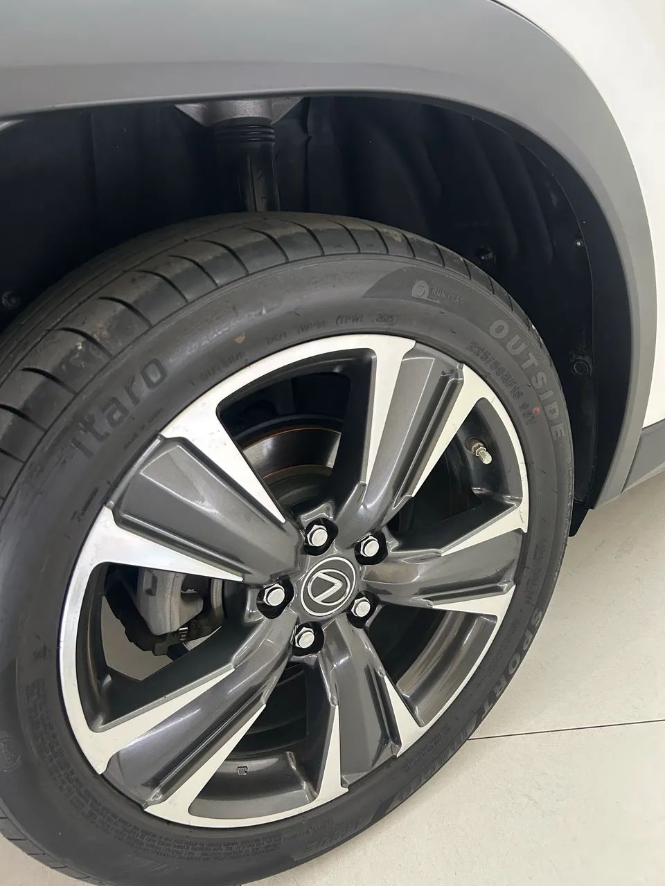 Lexus UX-250h Luxury 2.0 16V Aut.(hybrid), foto 5 de 15