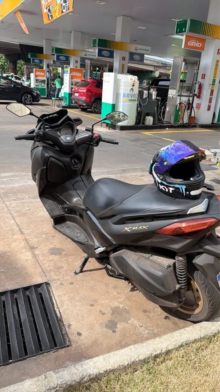 Xmax 250 Yamaha  - Foto 2