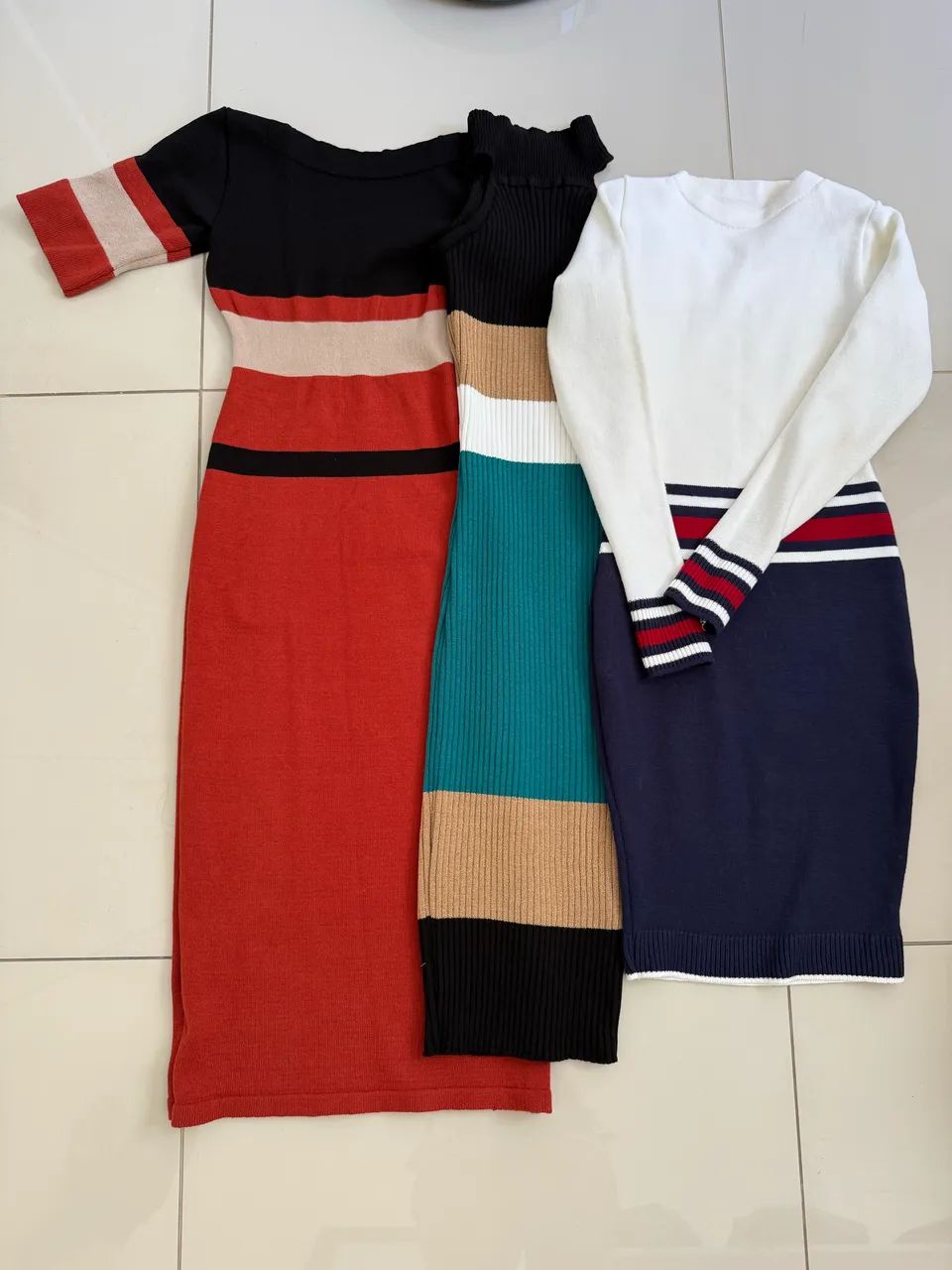 3 Vestidos de tricot P 