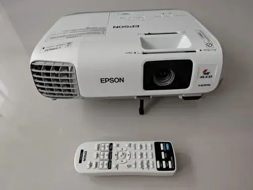 Vendo projetor Epson W49 