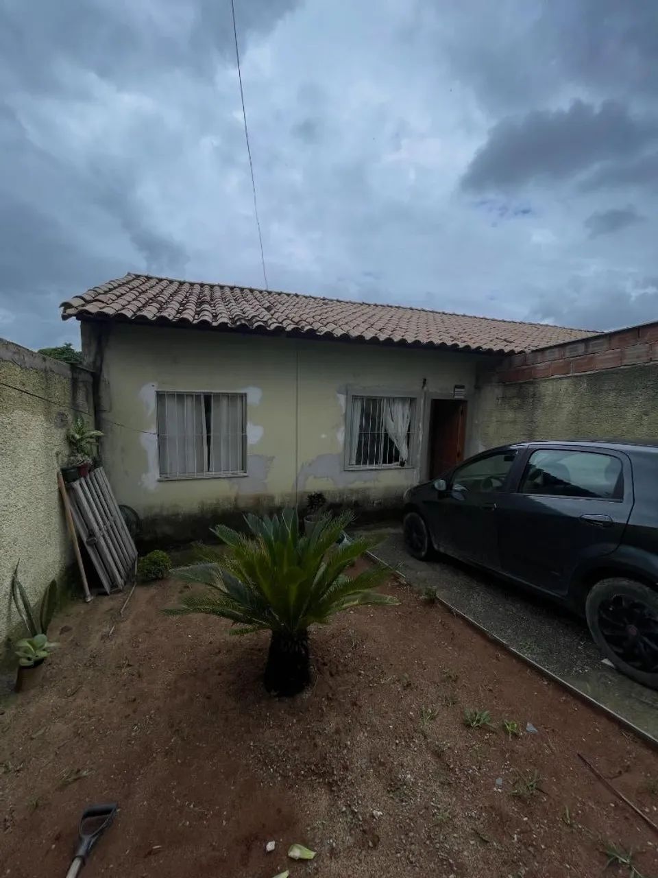 Vende-se linda casa no panorama 