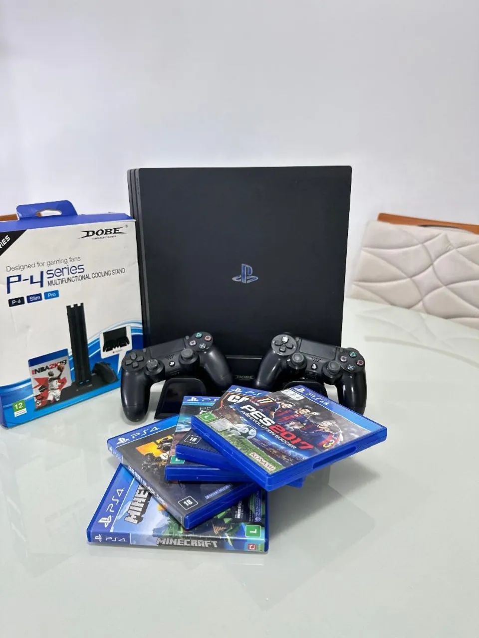 Playstation4 Pro com Cooling Stand 
