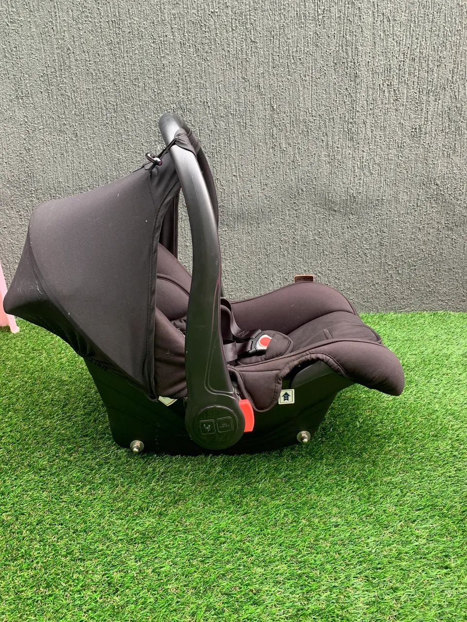 Vendo carrinho de bebê com Moisés e bebê conforto.  - Foto 5