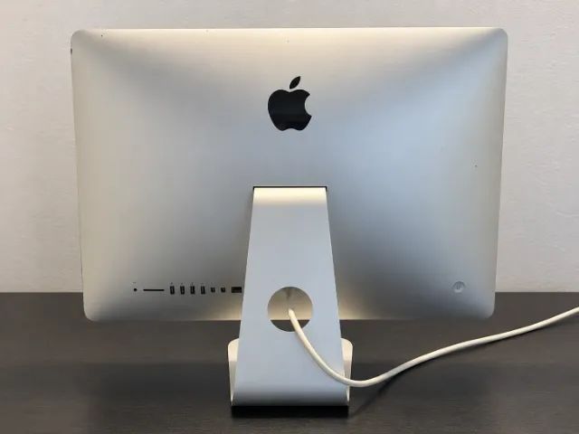 Apple iMac 21,5