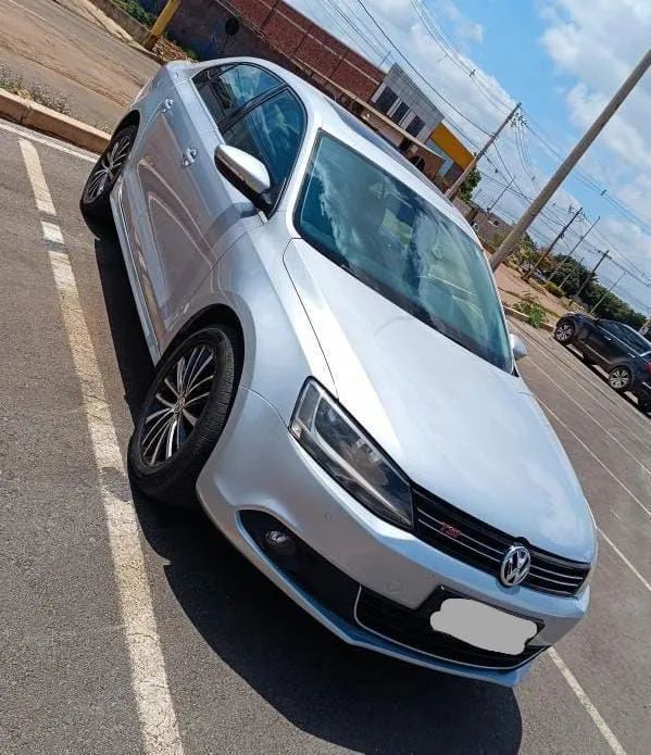 Volkswagen Jetta JETTA Highline 2.0 TSI 16V 4p Tiptronic 2013