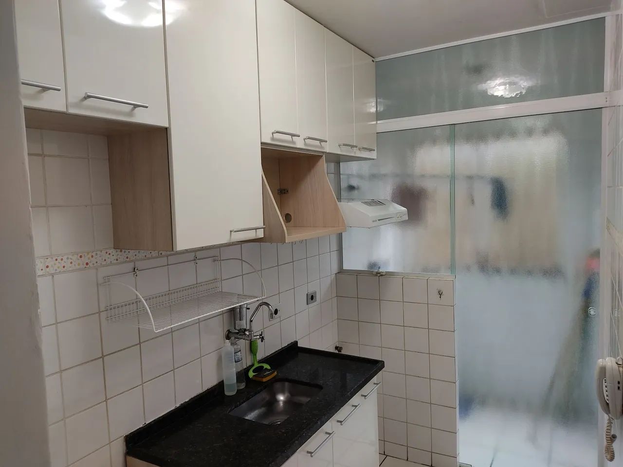 Aluga-se Apartamento 2 dorm.próx. Carlos Lourenço 