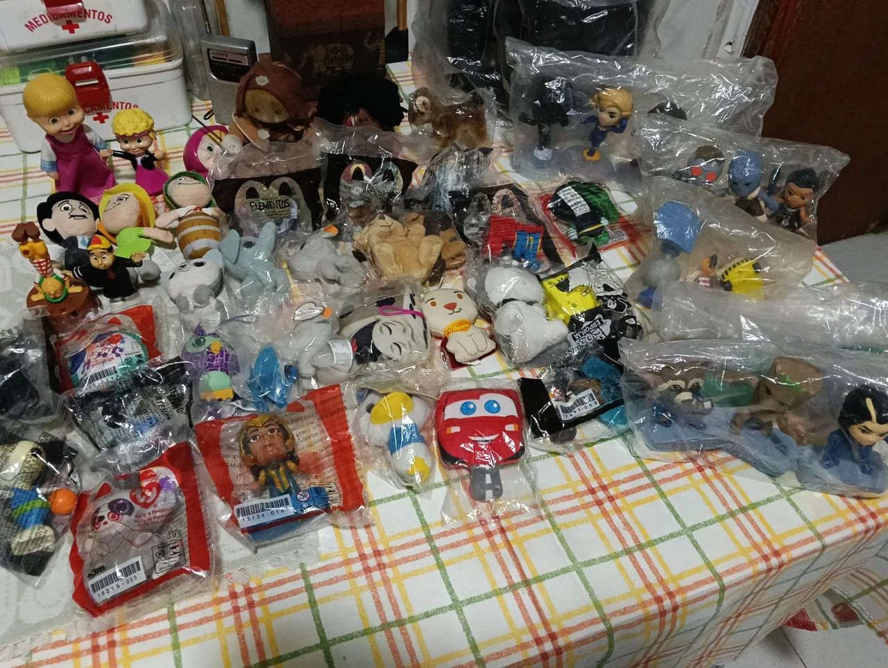 Variedades de brinquedo do McDonald's 