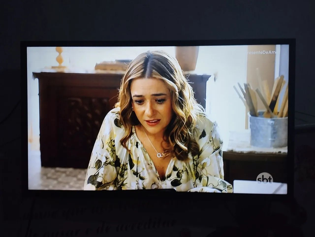 Tv Samsung cristal smart de 32 polegadas semi nova  - Foto 2