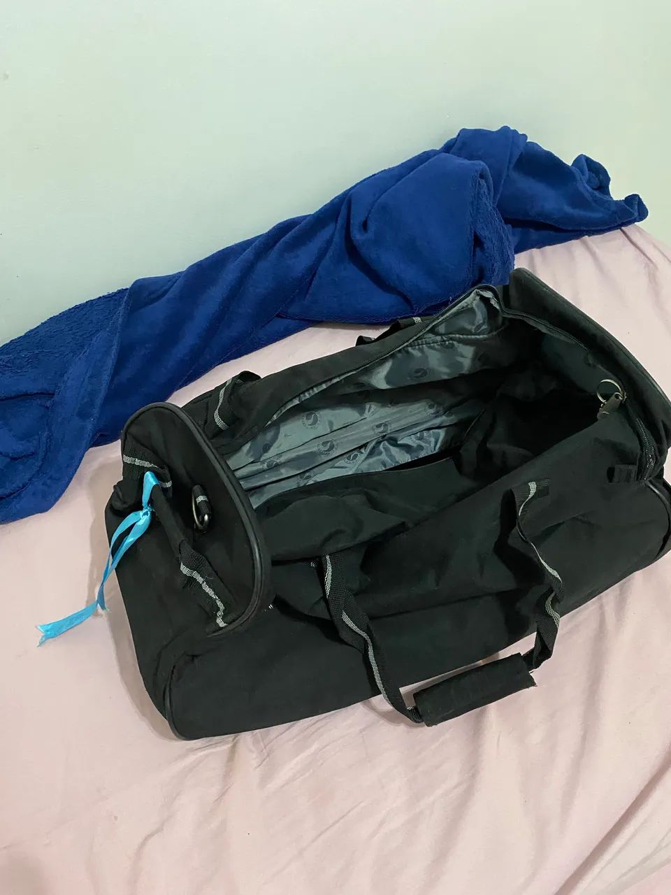 Bolsa com rodinhas 