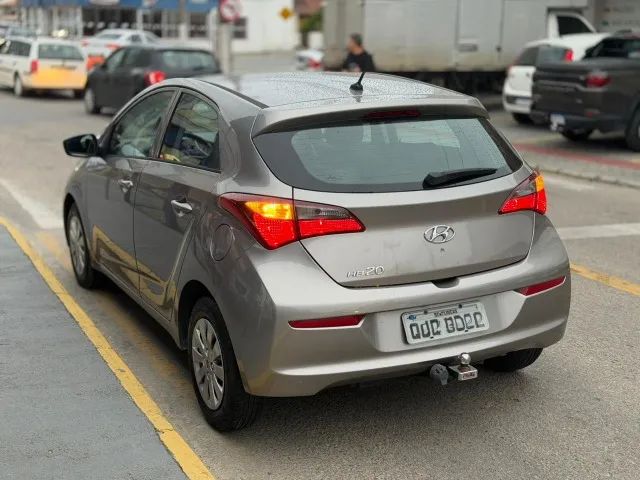 Hyundai HB20 Unique 1.0 Flex 12V Mec. 2019 - Foto 4