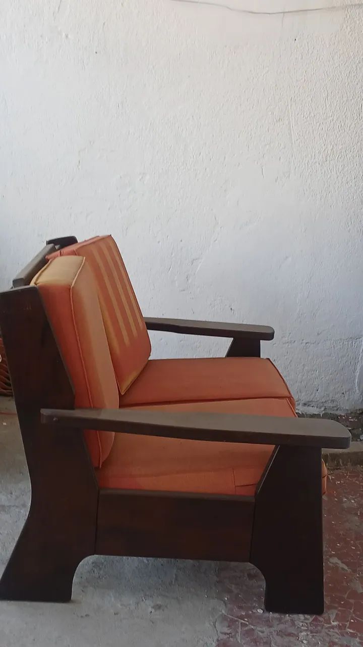 Sofa de madeira maciça  - Foto 4