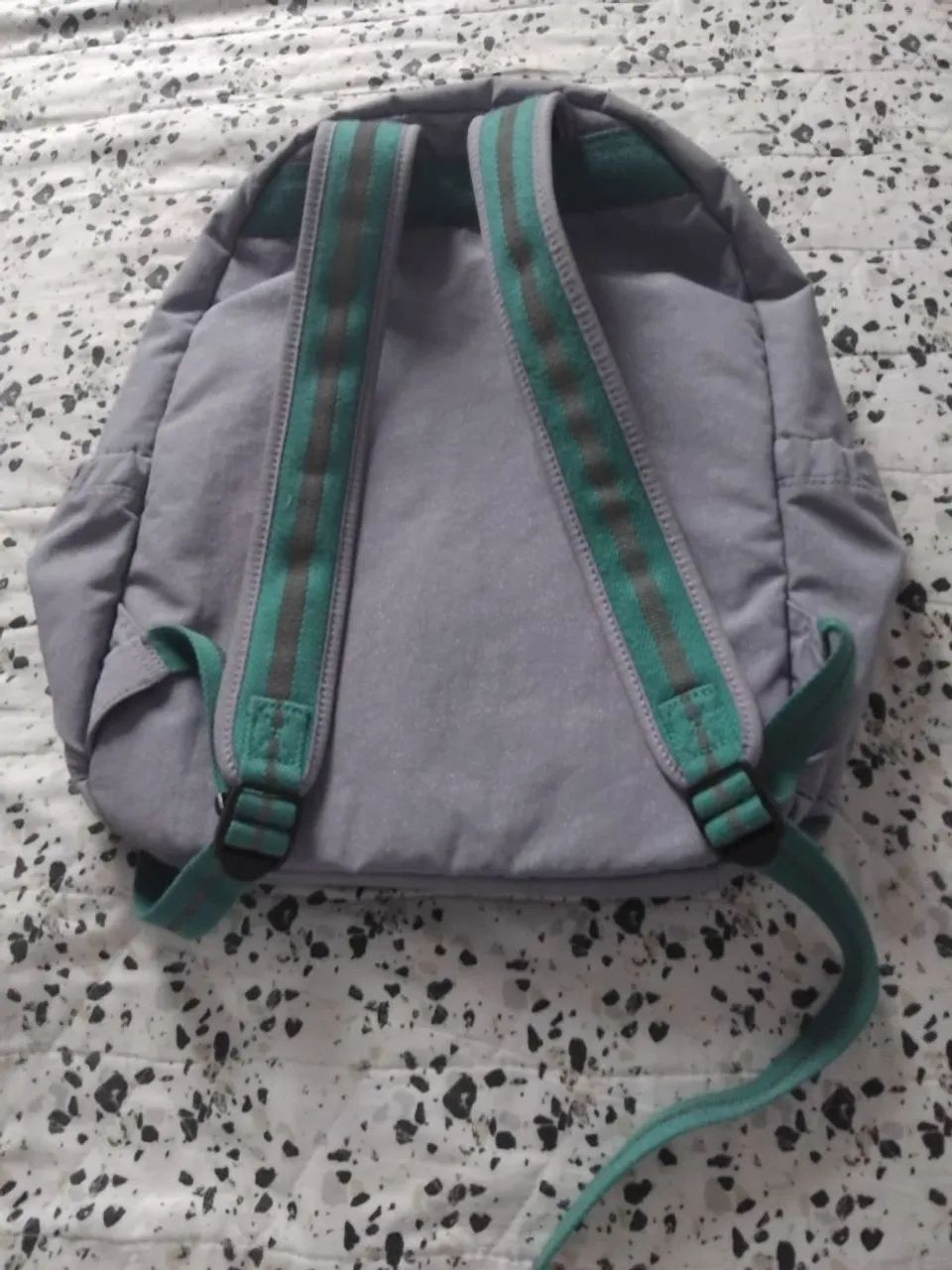 Mochila Kipling Lilas com brilho. - Foto 3