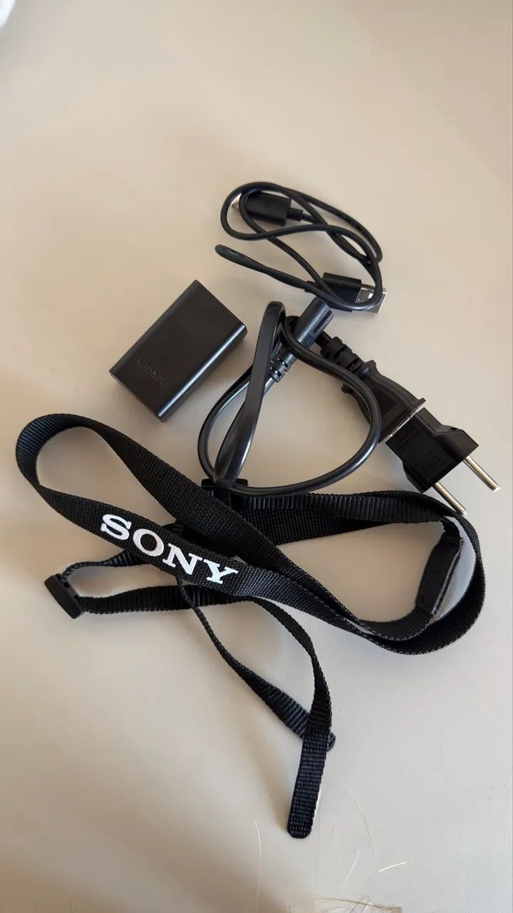 CÂMERA SONY ZV-E10 - Câmeras e Filmadoras - Xaxim, Curitiba