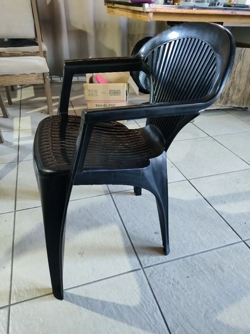 1 Mesa + 12 Cadeiras 300$ - Foto 5