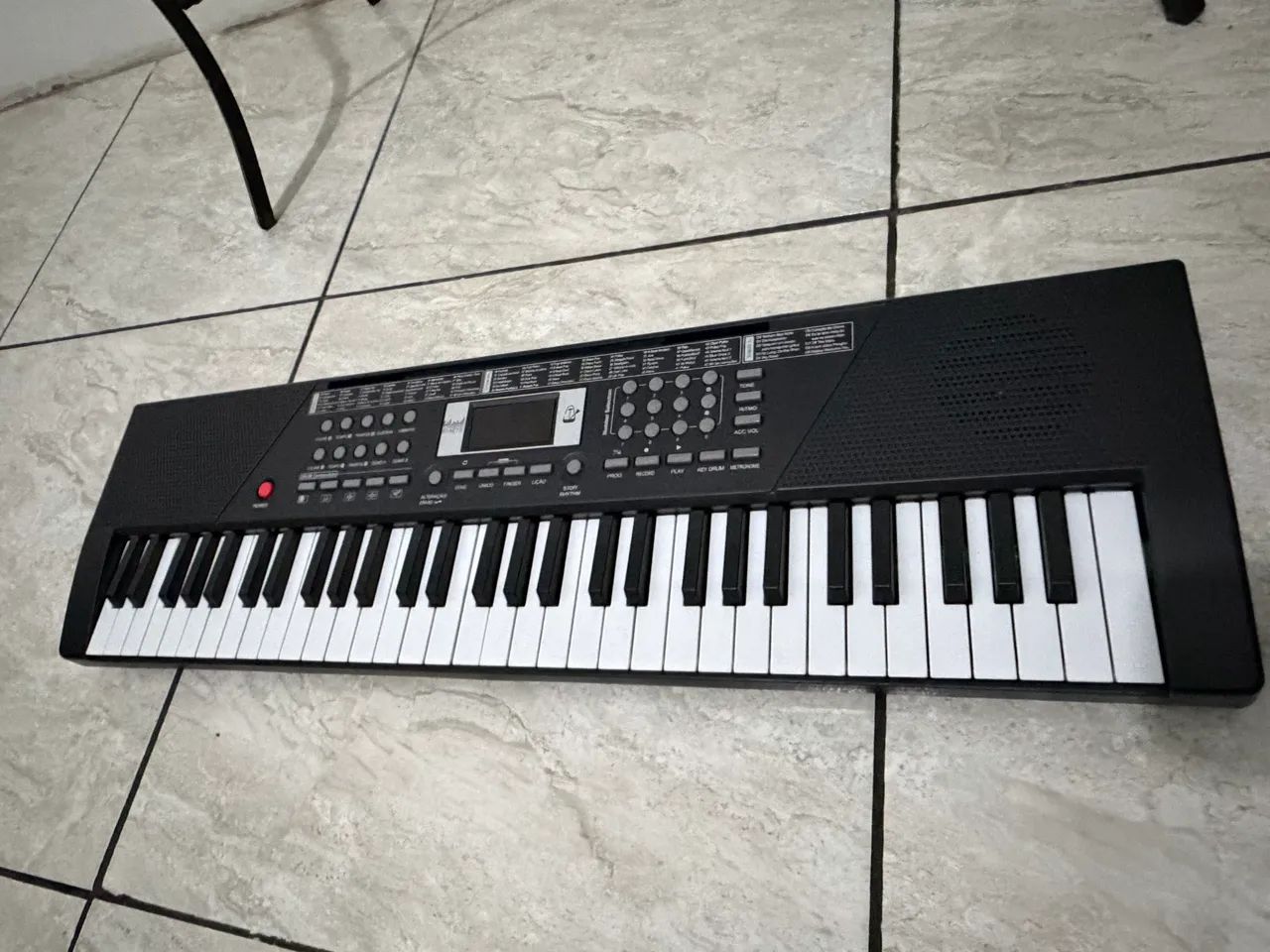 Vendo teclado iniciante  - Foto 2