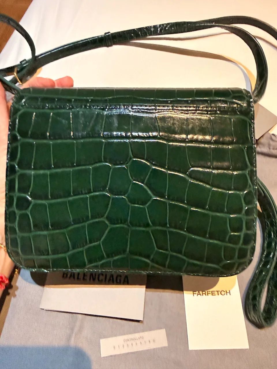 Bolsa Balenciaga com pele de crocodilo - Original e nova  - Foto 5