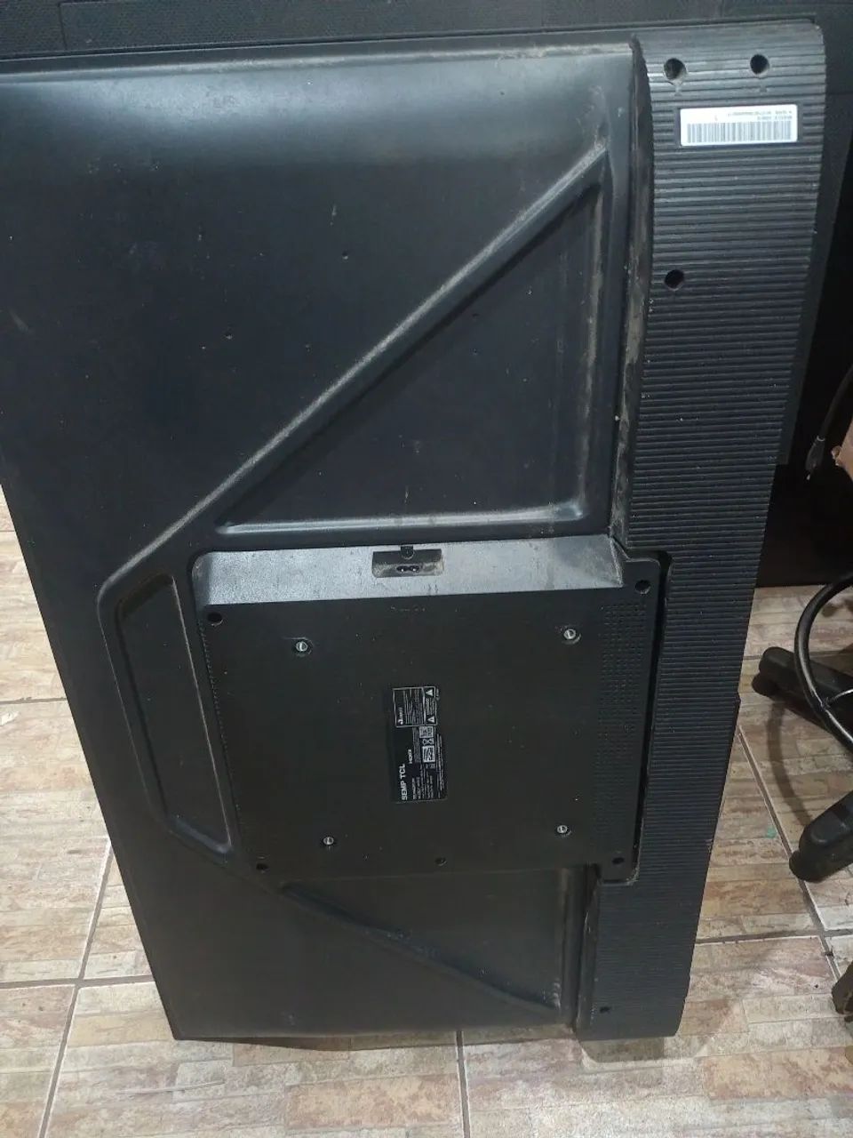 Lote de TVs smart com tela quebrada  - Foto 5