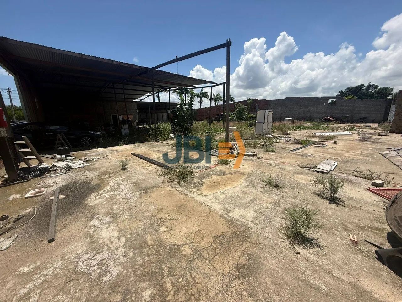 Vende-se ponto comercial e terreno em condomínio fechado - Foto 4