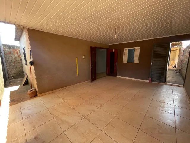 EXCELENTE CASA COM 4 QUARTOS, 