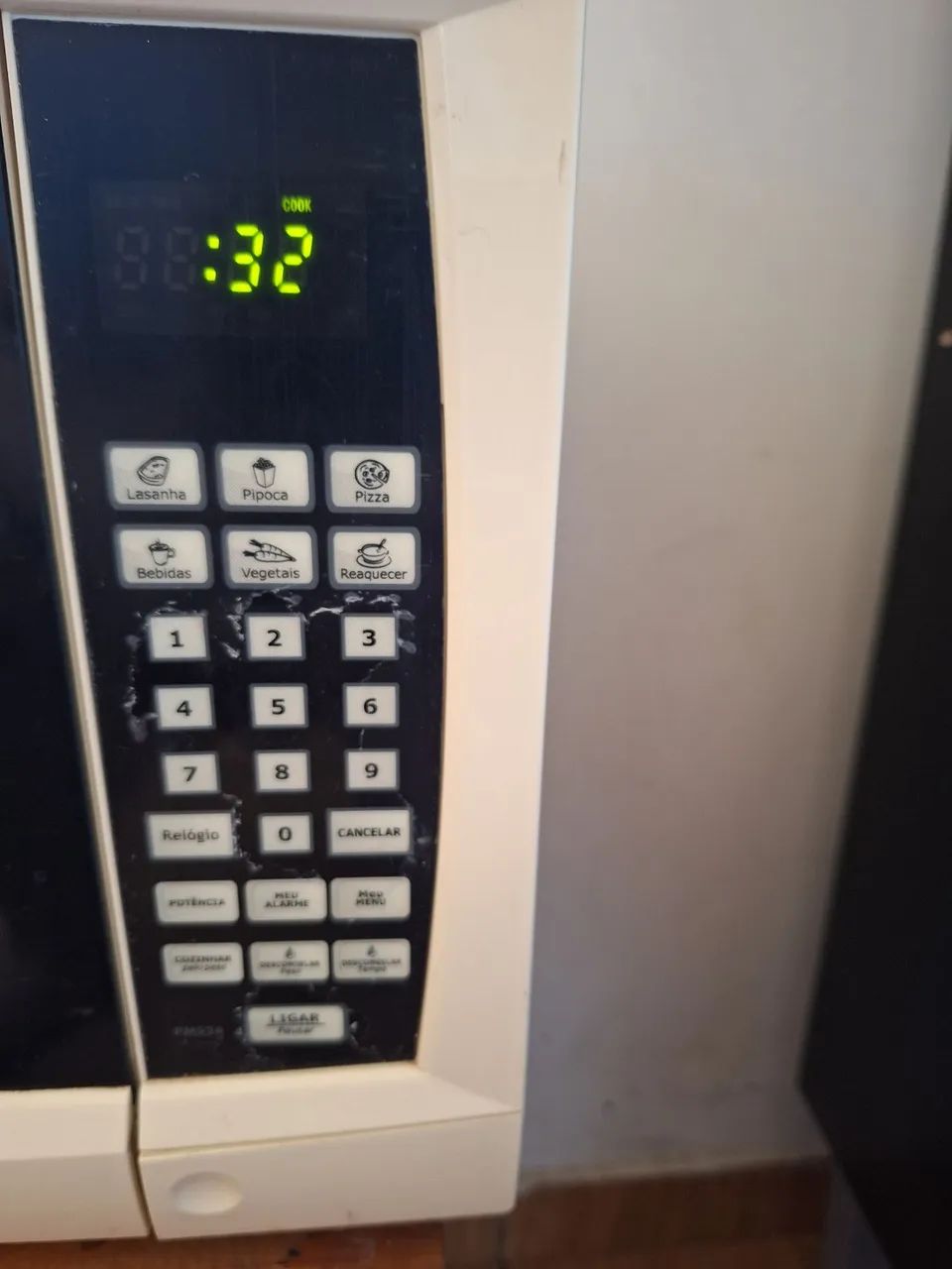 Microondas Philco 18 litros - Foto 4
