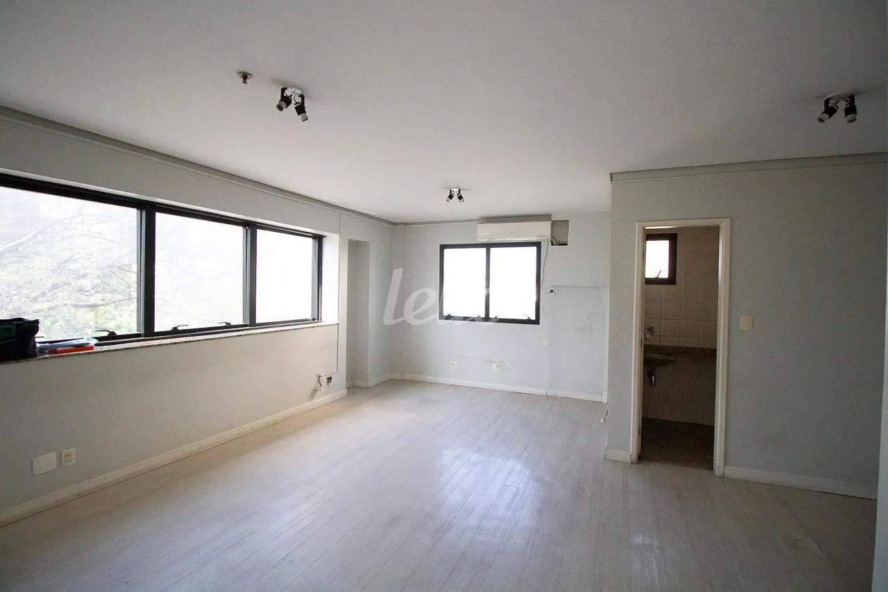 Comercial para alugar no(a) Pacaembu - Foto 2