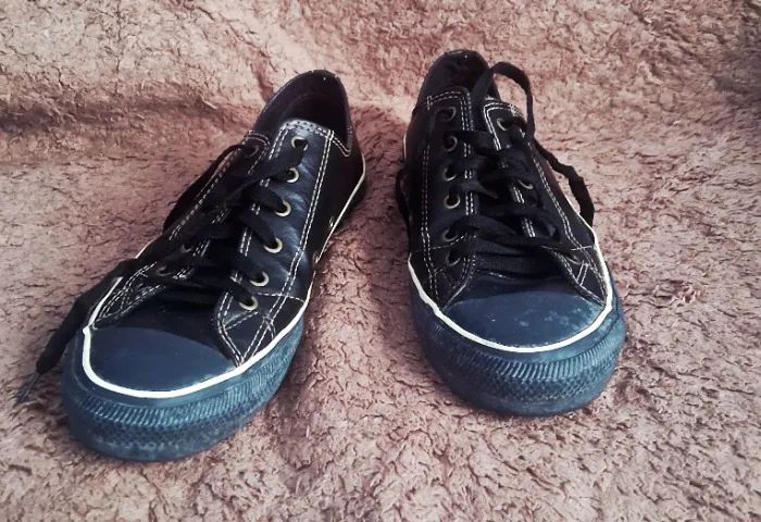 Tênis All Star n.42 $100,00 