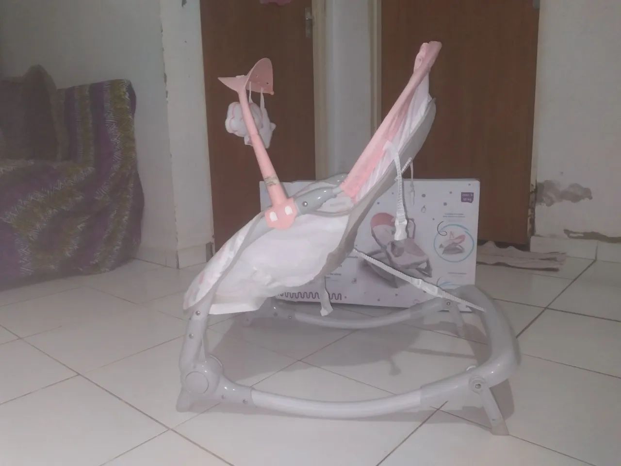Cadeirinha de balanço e descanso dobravel - Foto 3