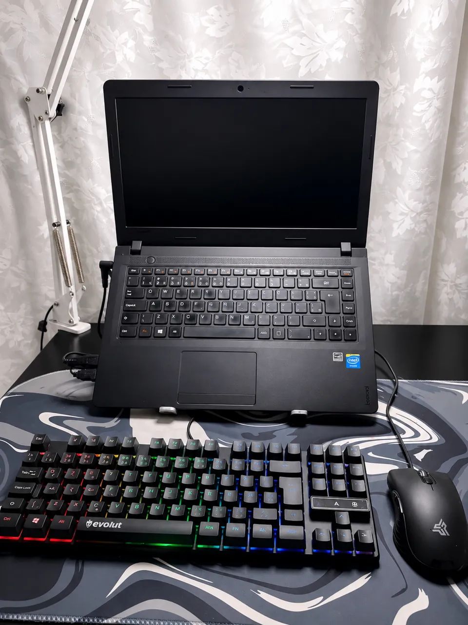 NOTEBOOK  - Foto 2