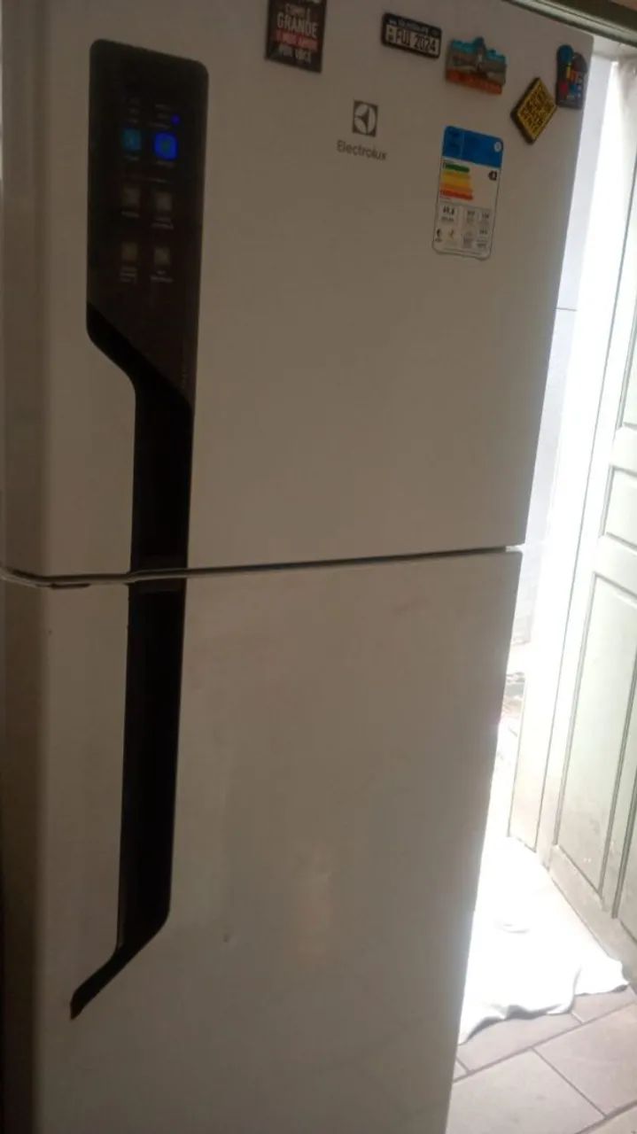 Geladeira Eletrolux duplex inox TF55 431l - Foto 5