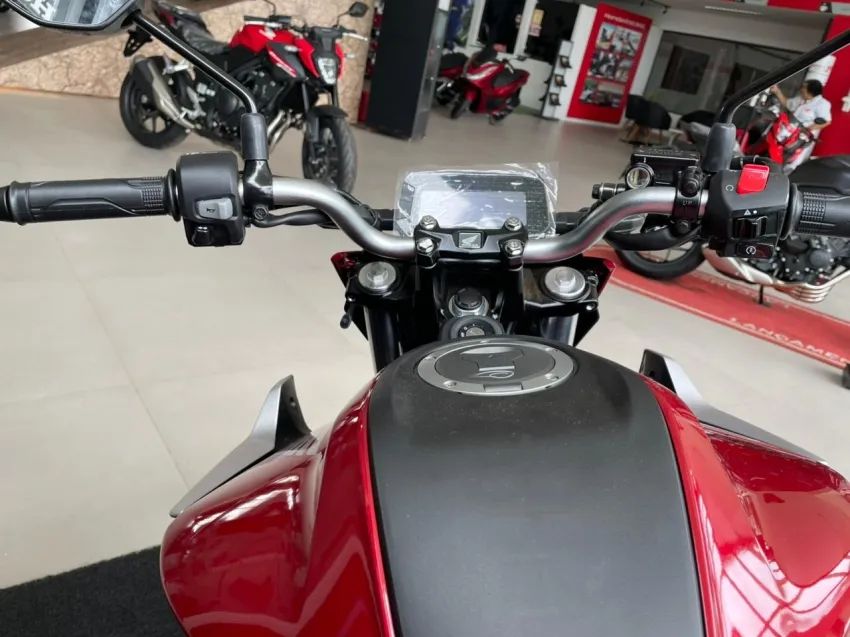 CB 300F TWISTER CBS 0KM. - Foto 10