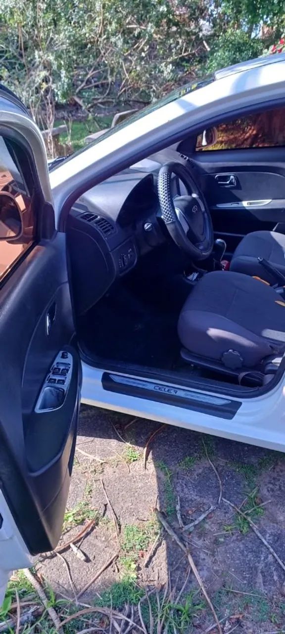 Chery Celer Hatch 1.5 16V Flex 5P 2015 - Foto 4