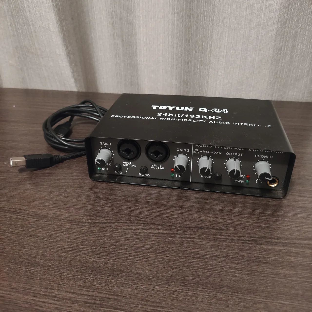 Interface de áudio 2 canais 2 saídas Phantom Power 