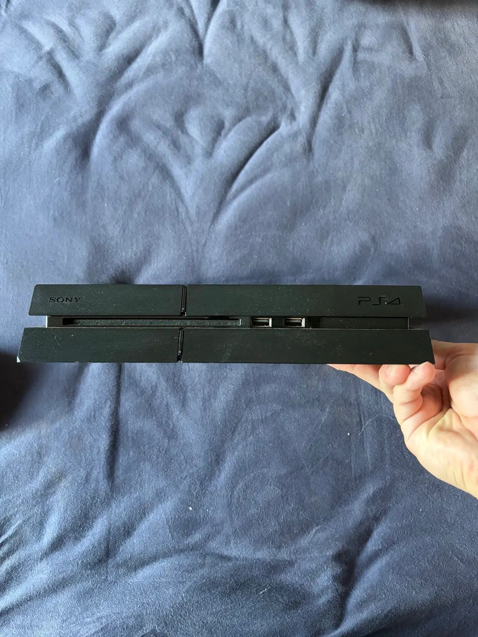 PlayStation 4 / Ps4 com controle e 3 jogos - Foto 4