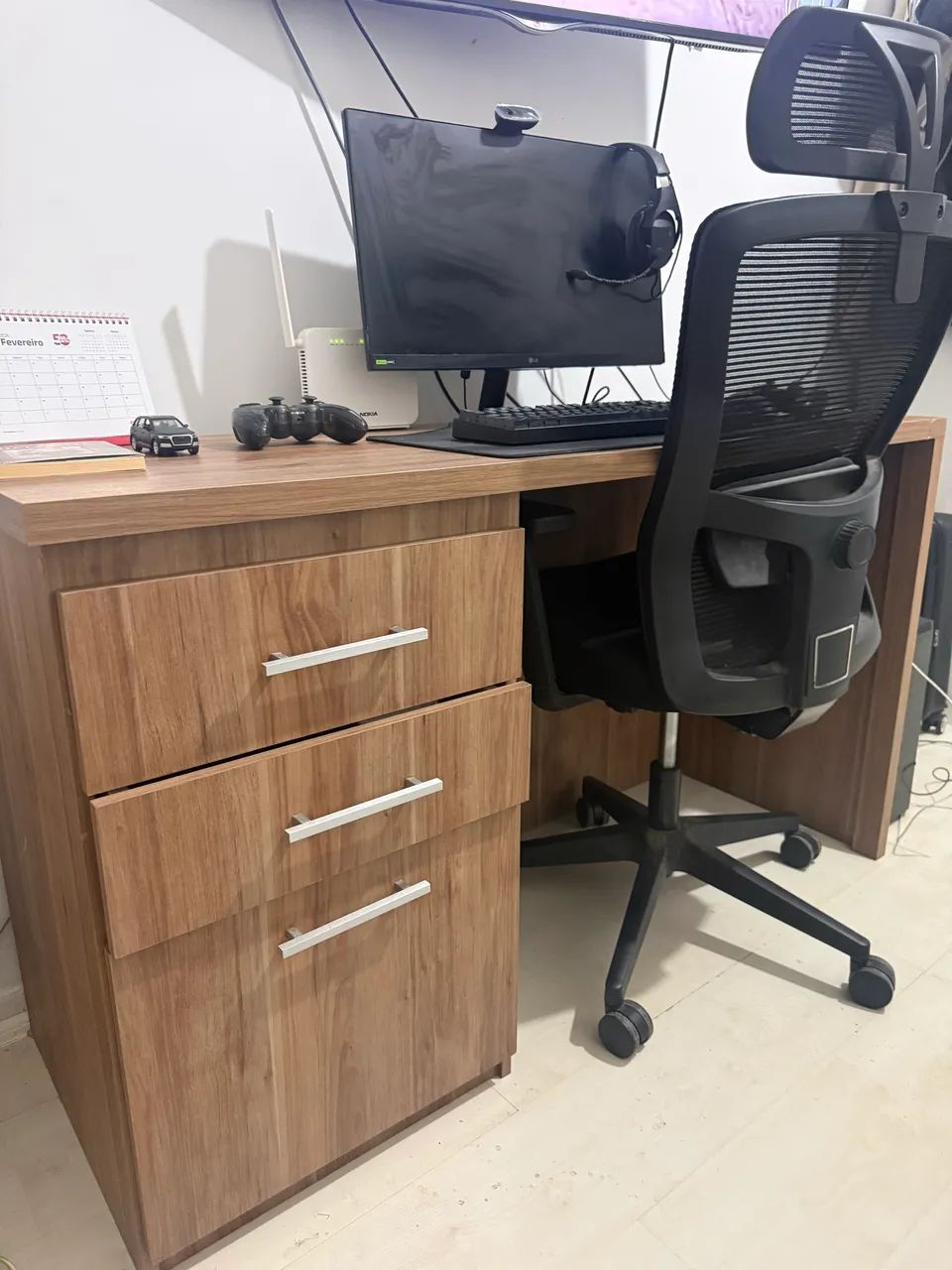 Mesa para computador com gaveta  - Foto 3