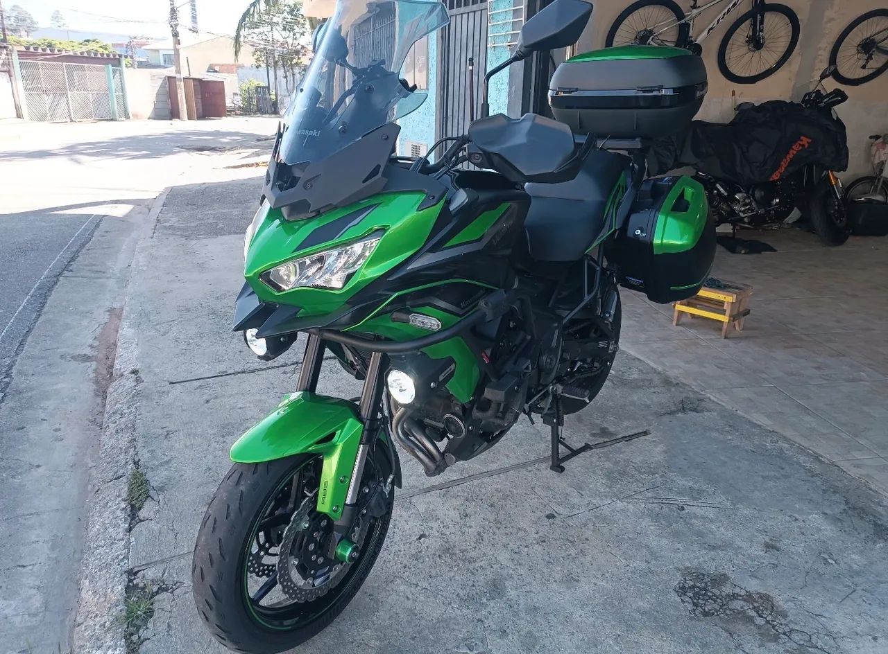 Linda versys baixo km 
